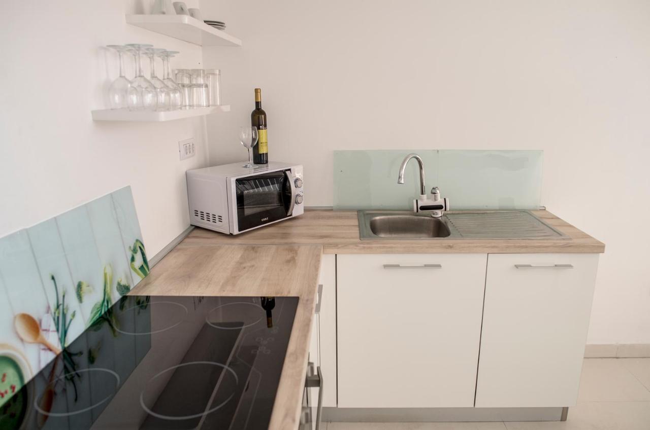 Apartment Alja Dugi Rat Kültér fotó