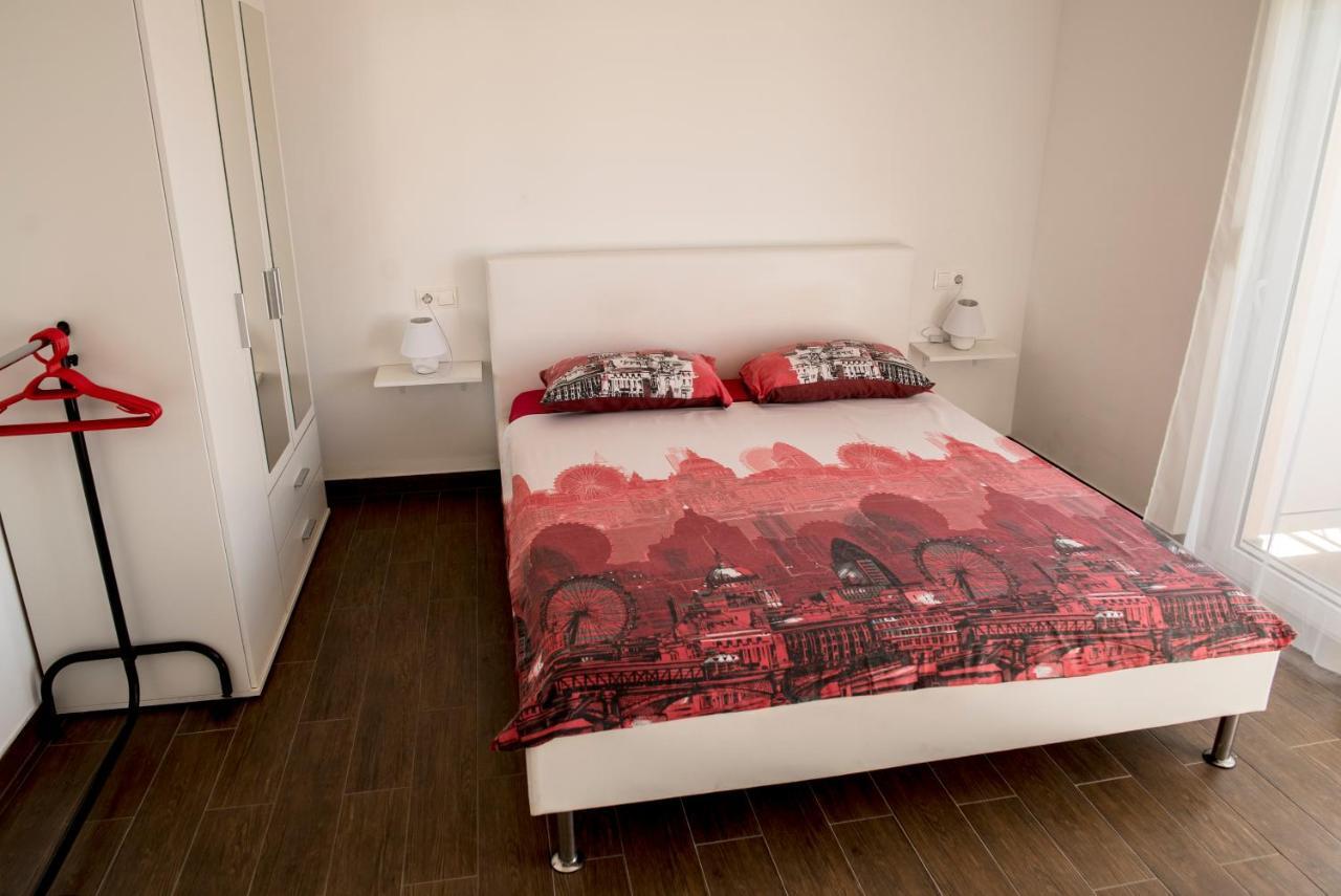 Apartment Alja Dugi Rat Kültér fotó